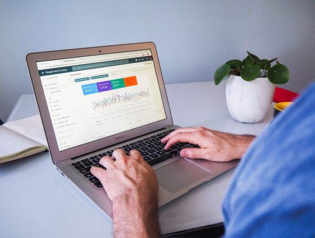 5 Signs You Need to Invest in Franchise SEO Services